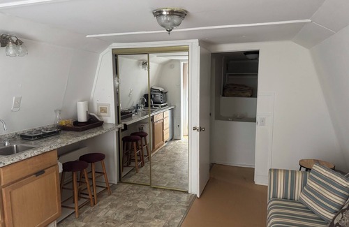 Leesville Apartment | Cozy 1-bedroom apartment in nice Leesville with AC Lake access/view