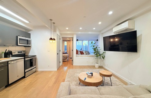 Bedford-Stuyvesant Apartment | Cozy 1-bedroom apartment in fantastic Brooklyn with AC, WiFi