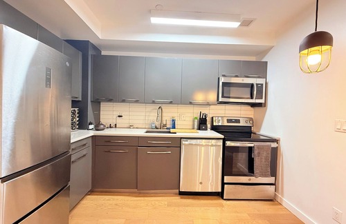 Bedford-Stuyvesant Apartment | Cozy 1-bedroom apartment in fantastic Brooklyn with AC, WiFi