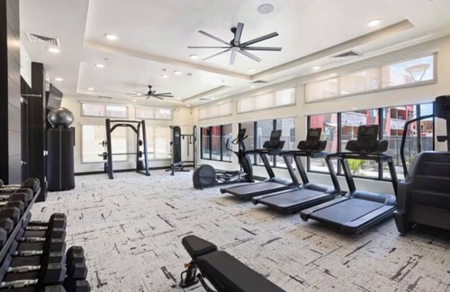 Glendale Apartment | Cozy 1-bedroom apartment with WiFi, fitness room in enjoyable Glendale