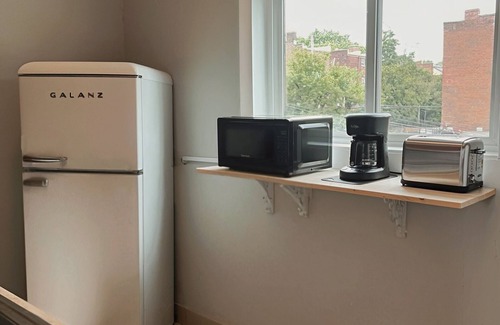 Soulard Apartment | Cozy 1-bedroom apartment with WiFi, AC in charming St. Louis