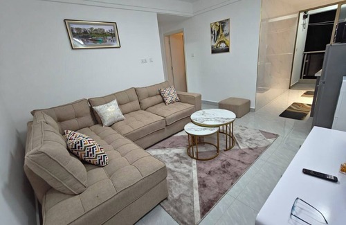 Kilimani Apartment | Cozy 1 bedroom apartment in the heart of Kilimani, Nairobi. Home away from home