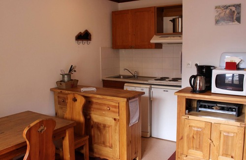 Valloire Apartment | Cozy 1-Bedroom Apartment for 4 with South-Facing Balcony in Valloire