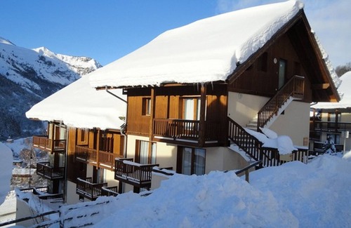 Valloire Apartment | Cozy 1-Bedroom Apartment for 4 with South-Facing Balcony in Valloire