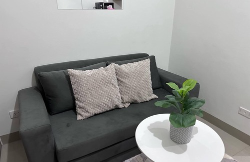 Barangay 76 Apartment | Cozy 1-bedroom apartment with AC, WiFi in fantastic Pasay