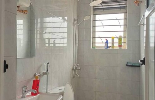 Jinja House | Cozy 1-bedroom apartment in awesome Jinja with WiFi