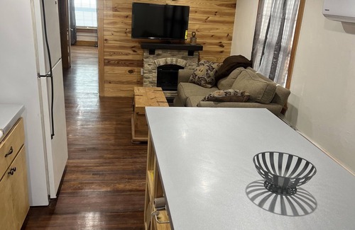 Mason Apartment | Cozy 1-bedroom apartment, completely renovated near the square in Mason, TX