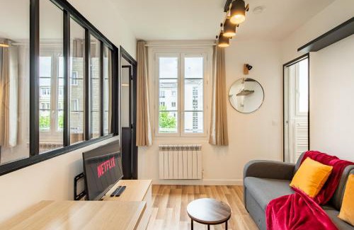 18th Arrondissement Apartment | Cozy 1-bedroom apartment with all amenities near iconic Montmartre neighbourhood