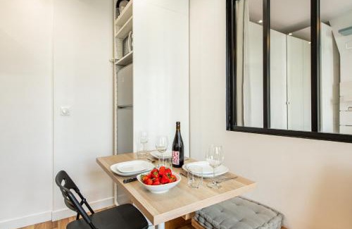 18th Arrondissement Apartment | Cozy 1-bedroom apartment with all amenities near iconic Montmartre neighbourhood