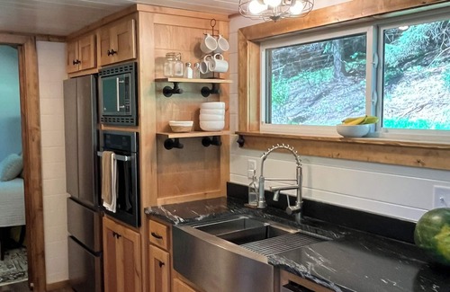 Vilas Cabin | Cozy 1 bedroom cabin with loft in Vilas. 5 miles from ASU. Slopes nearby