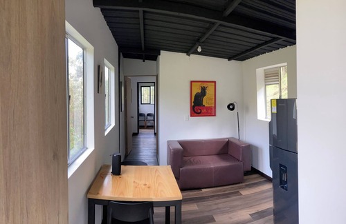 Envigado Ski Chalet | Cozy 1 bedroom chalet in charming El Retiro with WiFi