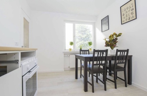 Am Luitpoldpark Apartment | Cozy 1-bedroom City apartment in amazing München with WiFi