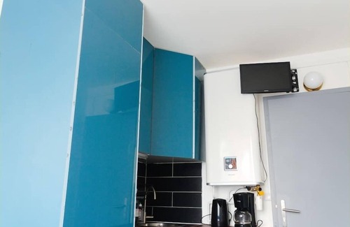 Haut du Mont-Mesly Apartment | Cozy 1 Bedroom close to Paris
