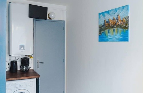 Haut du Mont-Mesly Apartment | Cozy 1 Bedroom close to Paris