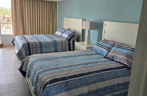 Ortona Park Condo | Cozy 1-bedroom condo with WiFi, AC in fabulous Daytona Beach
