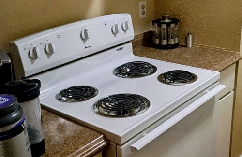 Central Oklahoma City Condo | Cozy 1-bedroom condo in amazing Oklahoma City with WiFi, AC