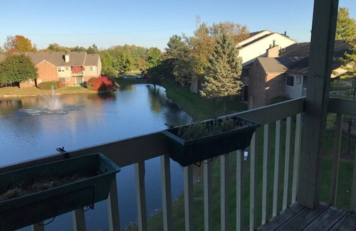 Pike Condo | Cozy 1-bedroom condo in amazing Indianapolis with WiFi, AC