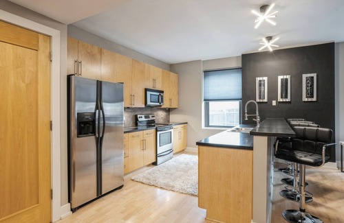 Downtown Des Moines Condo | Cozy 1-bedroom condo in the heart of Des Moines