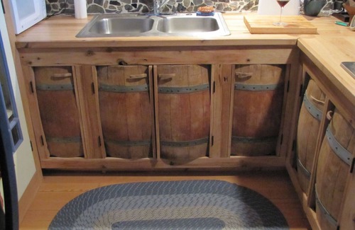 Valois Cottage | Cozy 1 Bedroom Cottage