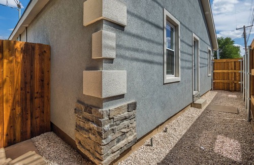 Amarillo House | Cozy 1 bedroom home in beautiful Amarillo W/WiFi, Large Tv's, Located on RT 66