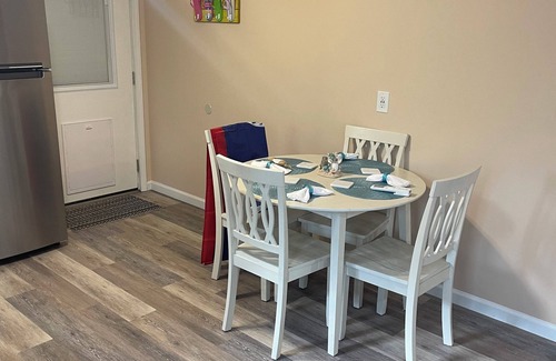 Circleville Apartment | Cozy 1-bedroom home in Circleville with AC, Walking distance Hargus Lake.