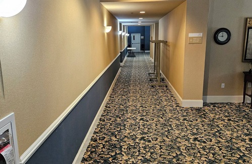 Valley Forge House | Cozy 1-bedroom hotel in enchanting Phoenixville with AC, WiFi
