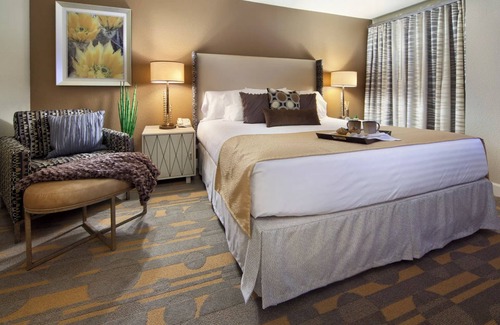 Las Vegas Resort | Cozy 1-bedroom resort with WiFi, fitness room in phenomenal Las Vegas