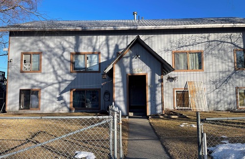 Spenard Apartment | Cozy 1-bedroom Studio apartment in gorgeous Anchorage close to all the neat spot