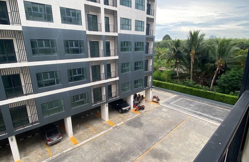 Kho Hong Condo | Cozy 1-bedroom condo in perfect Tambon Kho Hong with WiFi, fitness room