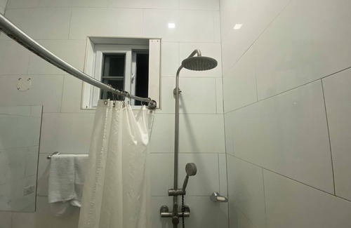 Saint Andrew Apartment | Cozy 1-bedroom with WiFi and AC in charming Kingston