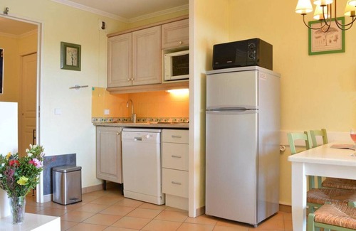 Les Issambres Apartment | Cozy 1-BR Apartment, 5 Sleeps, Pool, Parking, Near Beach - Roquebrune-sur-Argens