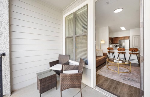 Frisco Apartment | Cozy 1-BR Haven w/King Bed, Sofa Bed, Pool, Gym in Prime Frisco