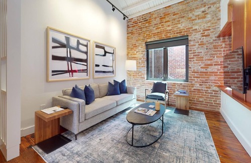 Danville House | Cozy 1 BR minutes from the casino site. Walkable to coffee and restaurants!