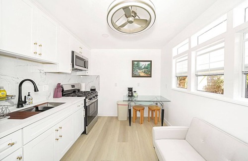 Placentia House | Cozy 1b1b ADU Retreat | Prime Placentia Location