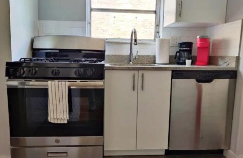 Center City Apartment | Cozy 1BDR In Center City Philly Hosted By StayRafa