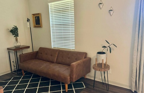 Medical Center District Condo | Cozy 1bedroom condo in Medical Area with WiFi, AC
