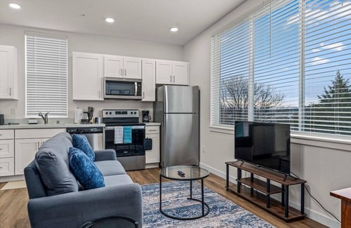 South Tacoma Apartment | Cozy 1BR/1BA Tacoma Retreat near Fort Lewis