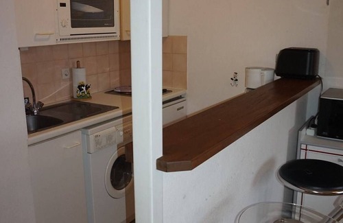 Cabourg Apartment | Cozy 1BR Apartment for 4, 300m from Cabourg Beach