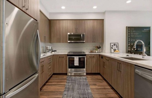 Heritage District Condo | Cozy 1BR Condo at Flats at Cityline: Relax & Enjoy