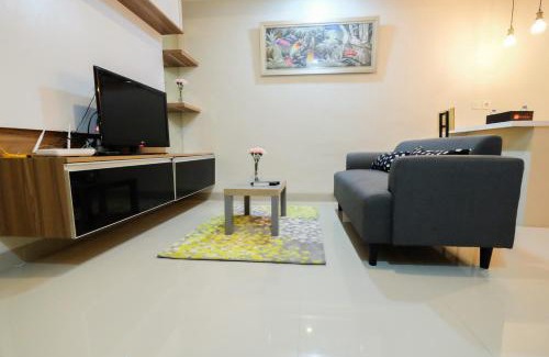 Cikarang Apartment | Cozy 1BR Oasis Apartment By Travelio
