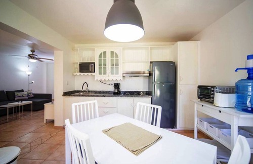ProCab Apartment | Cozy 1BR – Pool, Walk to Beach, Quiet & Secure