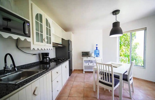 ProCab Apartment | Cozy 1BR – Pool, Walk to Beach, Quiet & Secure