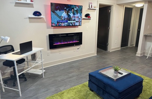Cumberland Apartment | Cozy 1BR Retreat - 15min to Midtown ATL - 1mi to Truist Park - Free Parking