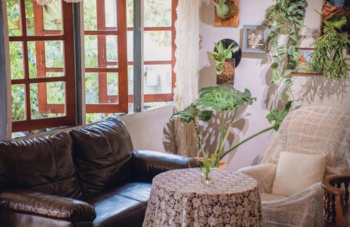 Su Thep Villa | Cozy 1BR Suite in Nimman Villa – Private Bath, Daily Cleaning, Washer