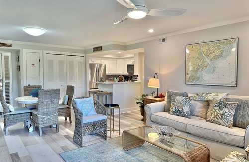 South Beach Condo | COZY 1BR VILLA STEPS TO BEACH & SOUTH BEACH MARINA HILTON HEAD