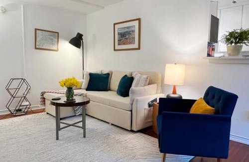 Downtown Seattle Apartment | Cozy 1BR with Free Parking Downtown Conv Center