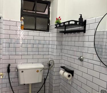 Ngara West Apartment | Cozy 1BR with Kitchen Balcony and Wi-Fi near CBD