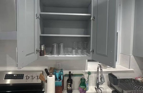 Queen Village Apartment | Cozy 2-3 Bedroom Apt in Center City