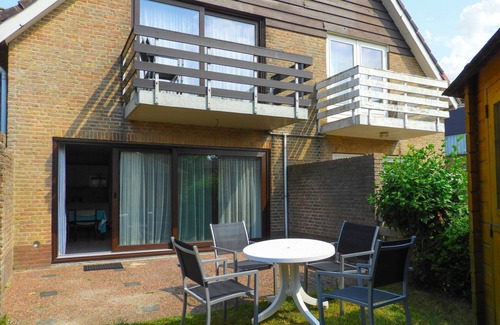 Cadzand-Bad House | Cozy 2-4 person holiday apartment in Cadzand only 200 yards from the beach