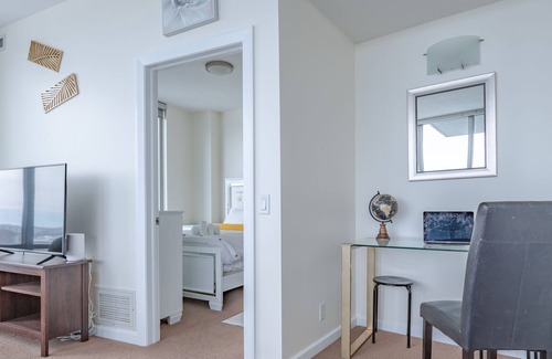 Victoria Park Condo | Cozy 2 Bd Condo DT-Stampede/17th Ave/ Saddledome